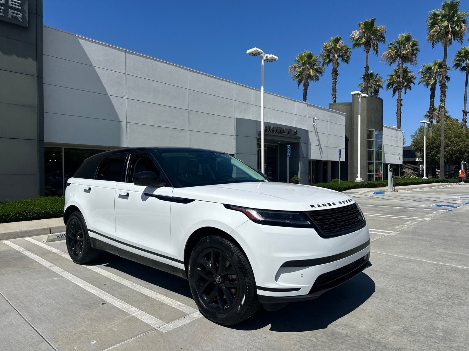 land rover range rover velar 2024 SALYJ2EXXRA369496 image land rover range rover velar 2024 SALYJ2EXXRA369496 image